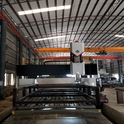 大型數(shù)控龍門銑加工,機架焊接加工